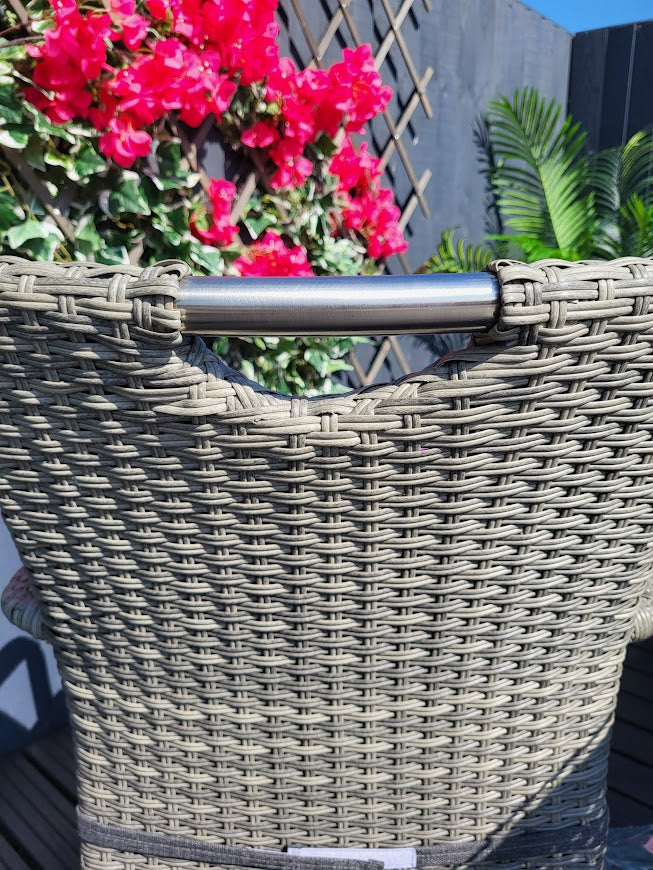 EX-DISPLAY Stackable 6 Seat Round Dining Set - By Vila