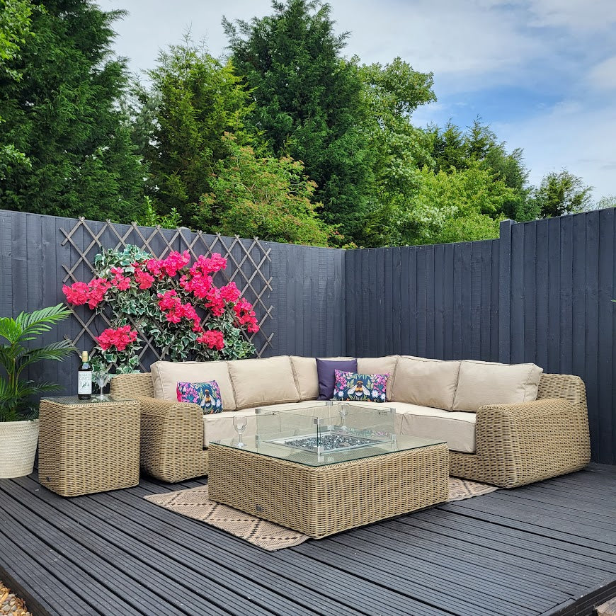 Outdoor Corner with Firepit Table in Willow - Luxor By Nova