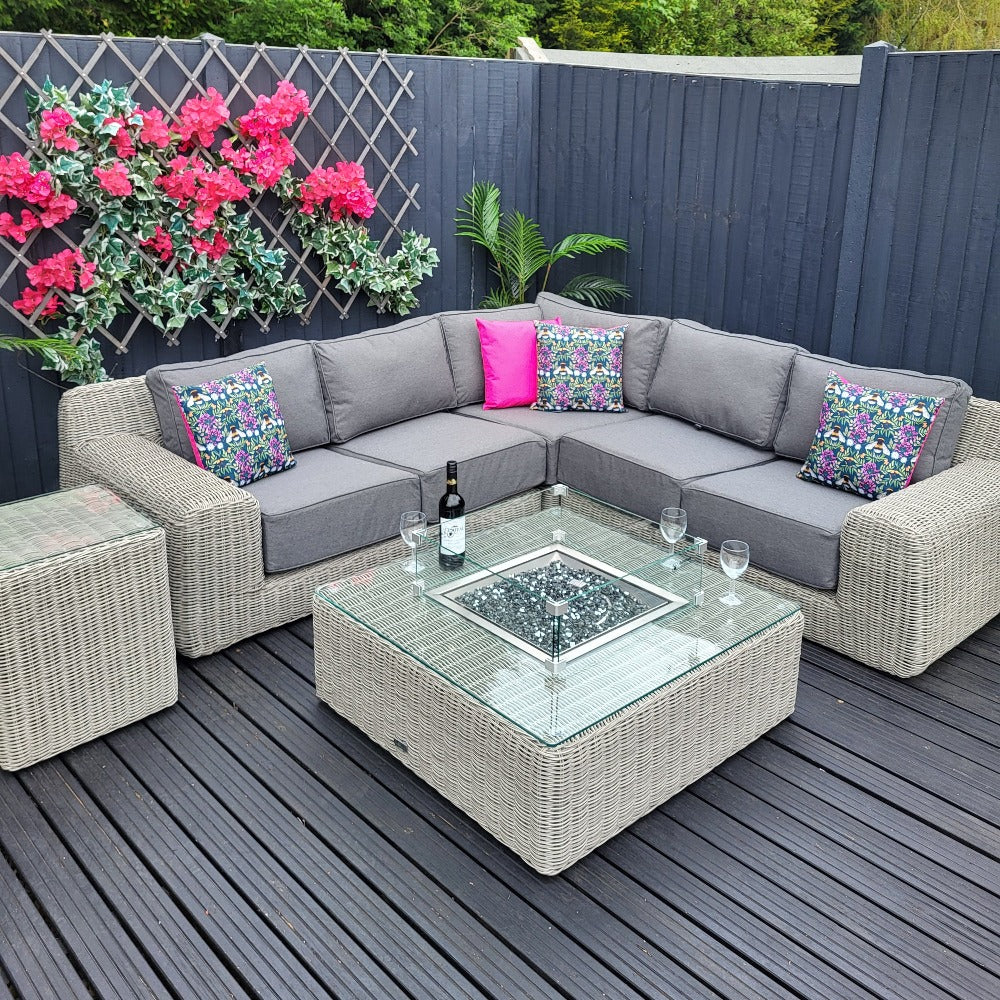 Outdoor Corner with Firepit Table in White Wash - Luxor By Nova