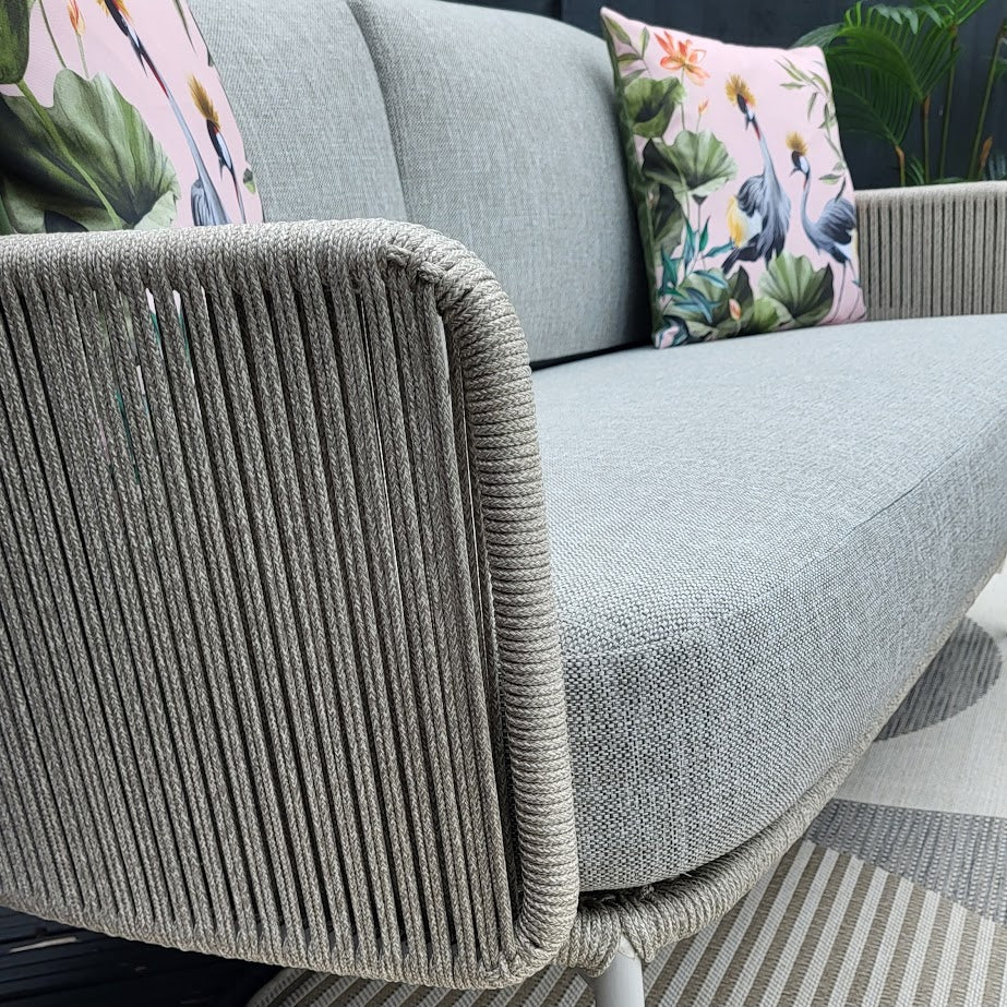 Bernini Outdoor Lounge 2.5 Sofa | 4 Seasons Outdoor