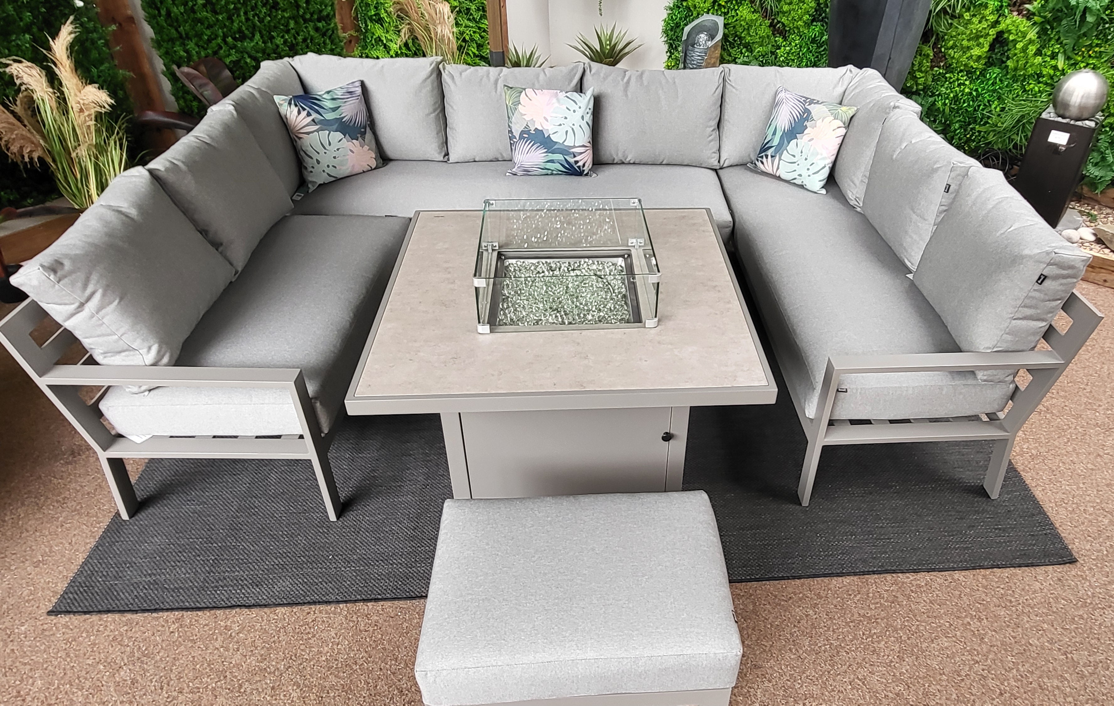 EX-DISPLAY - Outdoor U Shaped Corner Set With Firepit Table - Rio By Hartman