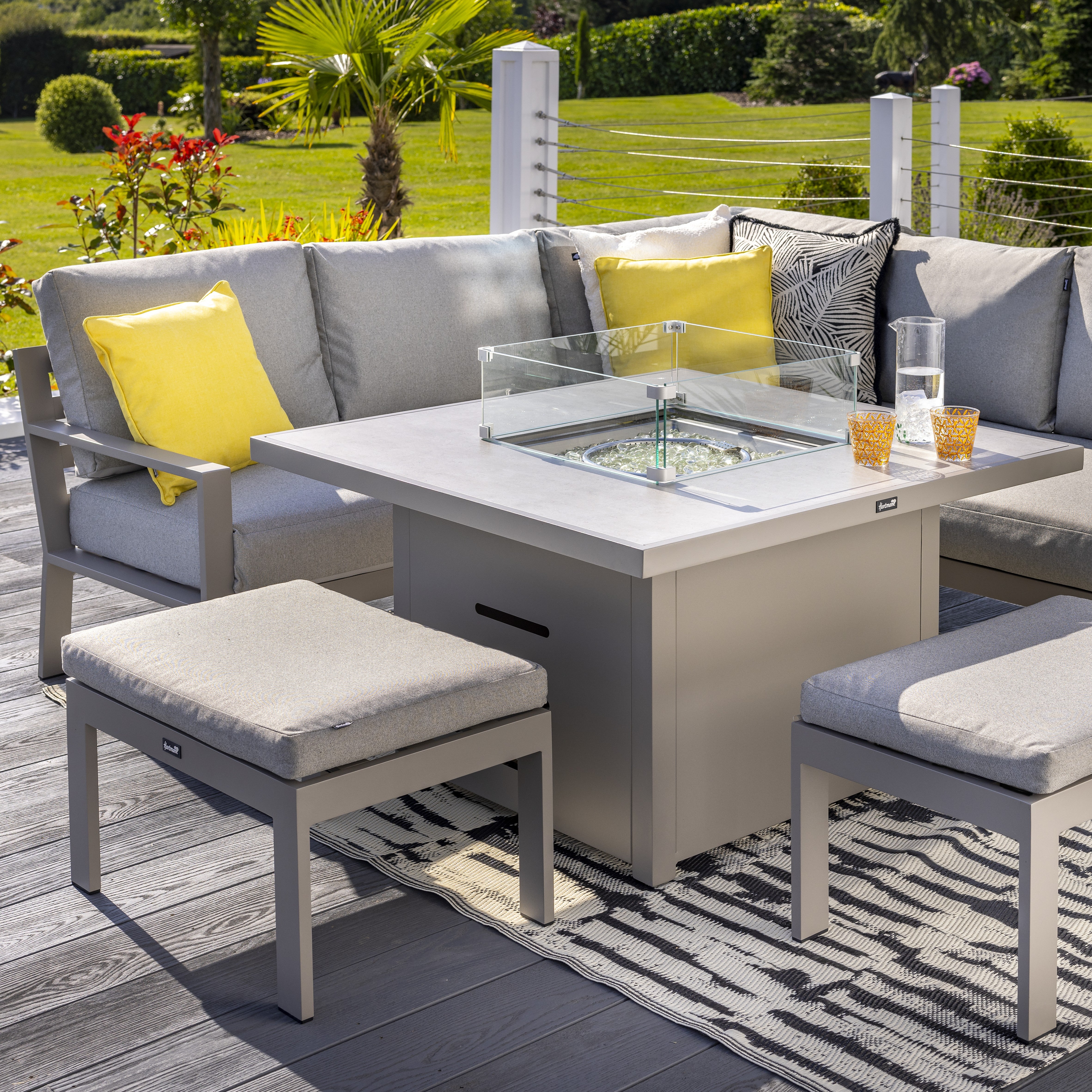 Outdoor Square Casual Corner Set Firepit & Benches - Rio By Hartman