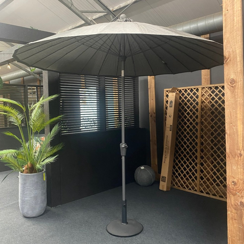 Shanghai Parasol in Charcoal | 4 Seasons Outdoor