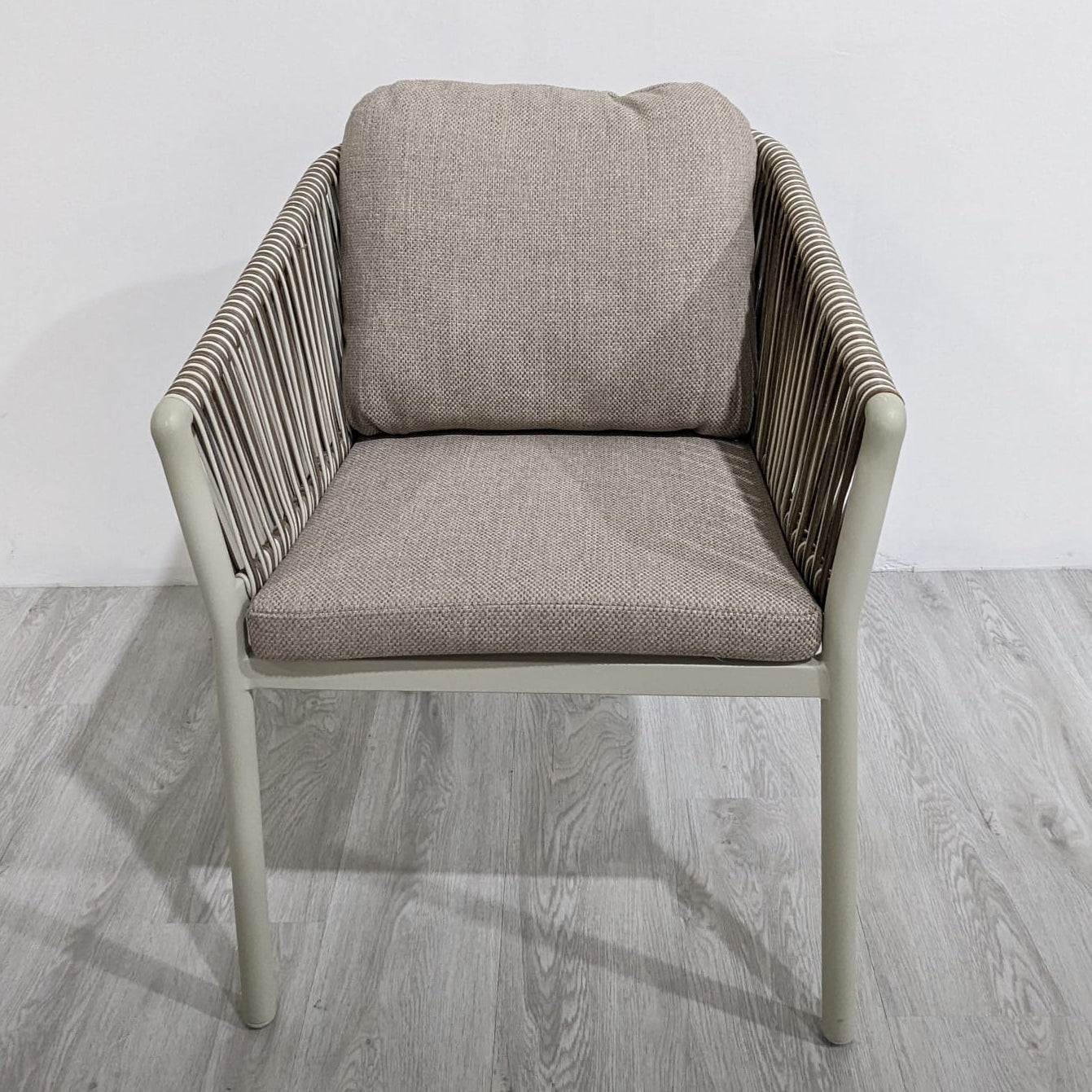 Outdoor 8 Seat Extending Dining Set - Arnside By Vila