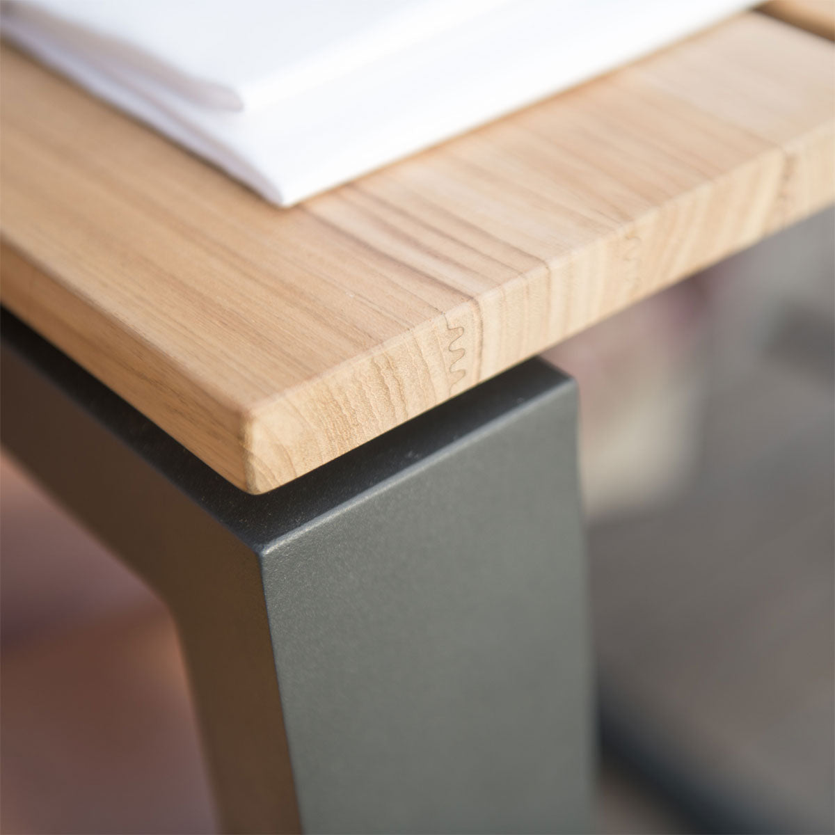 Swing 6 Seat Outdoor Dining with Goa Table | 4 Seasons Outdoor