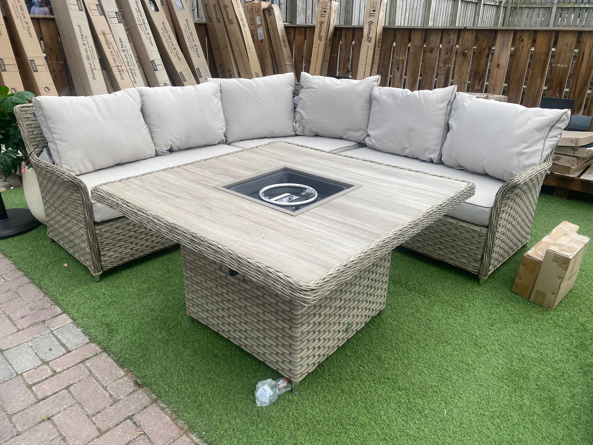 EX-DISPLAY - Square Corner Firepit in Beech Weave - Heritage By Hartman