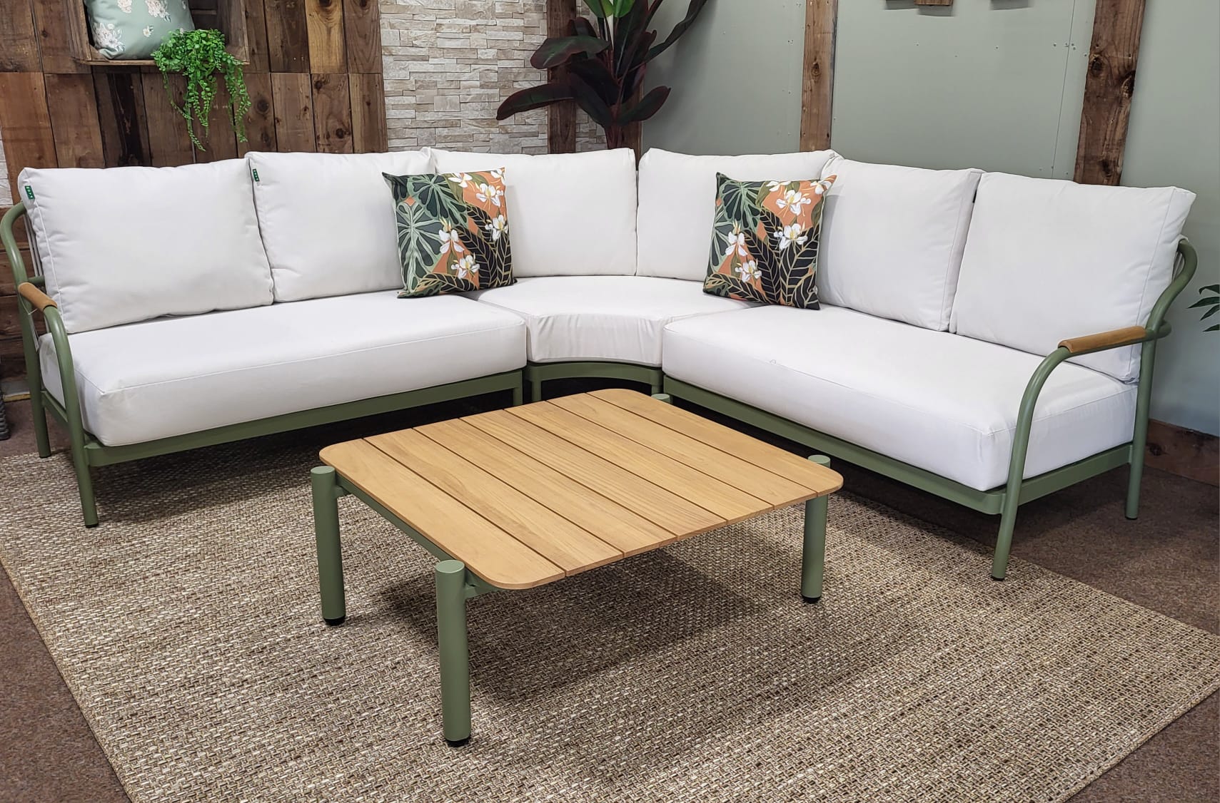 EX-DISPLAY - Ashley Outdoor Corner Sofa With Coffee Table - Nova