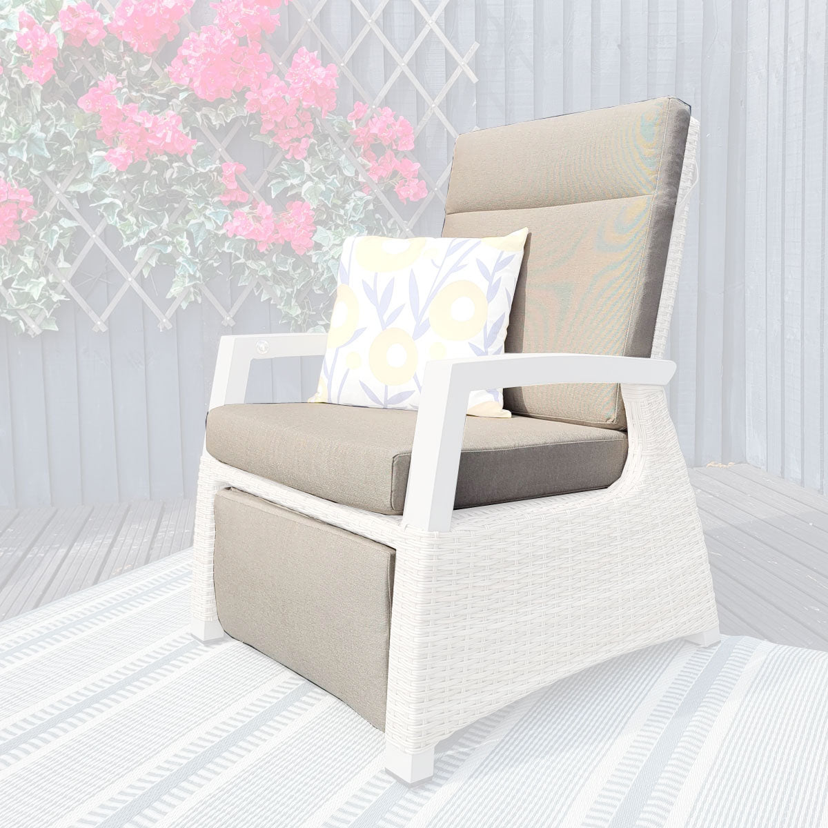 Kendal Large Reclining Chair All Weather Replacement Cushions - Natural | Vila