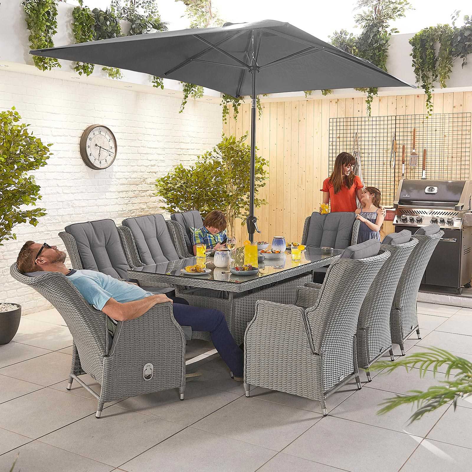 Carolina Outdoor 8 Seat Rectangular Dining Set by Nova in White Wash