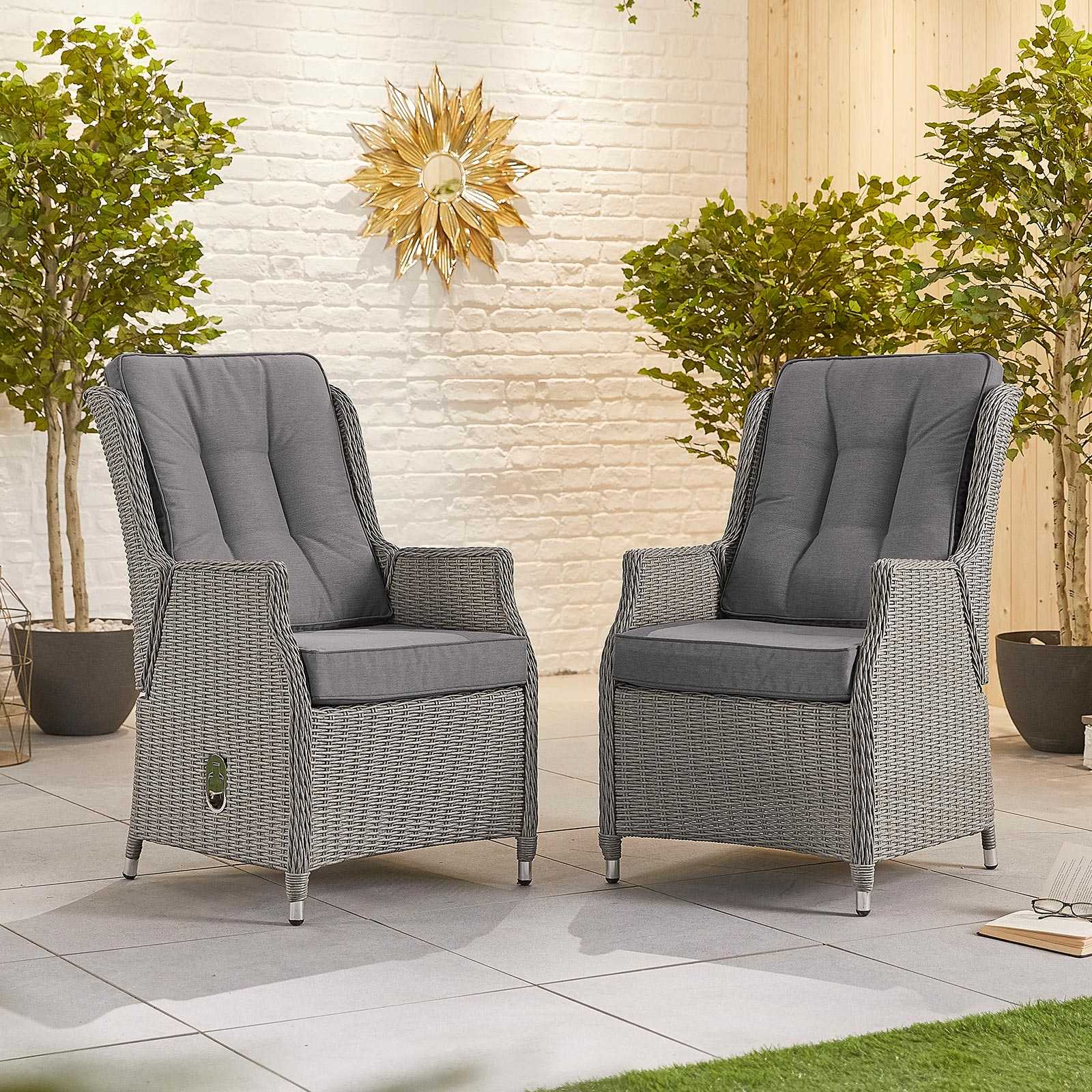 Carolina Outdoor 8 Seat Rectangular Dining Set by Nova in White Wash