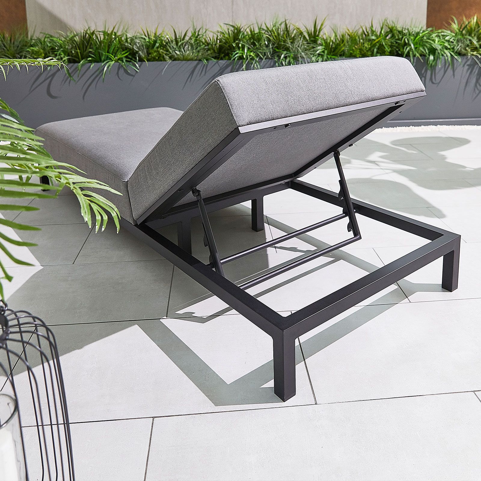 EX-DISPLAY - Sunny Outdoor Fabric Sun Lounger by Nova