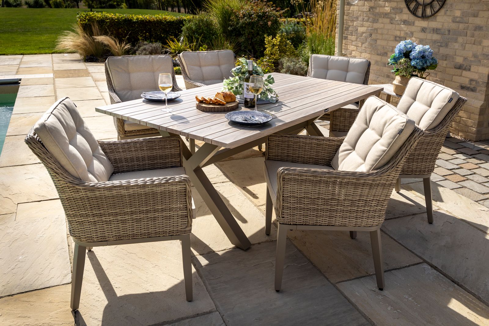 Arley Outdoor 6 Seat Rectangular Dining Set | Hartman
