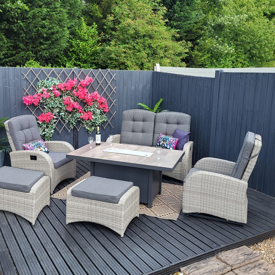 Reclining Lounge Set with Firepit in Grey - Bowness By Vila