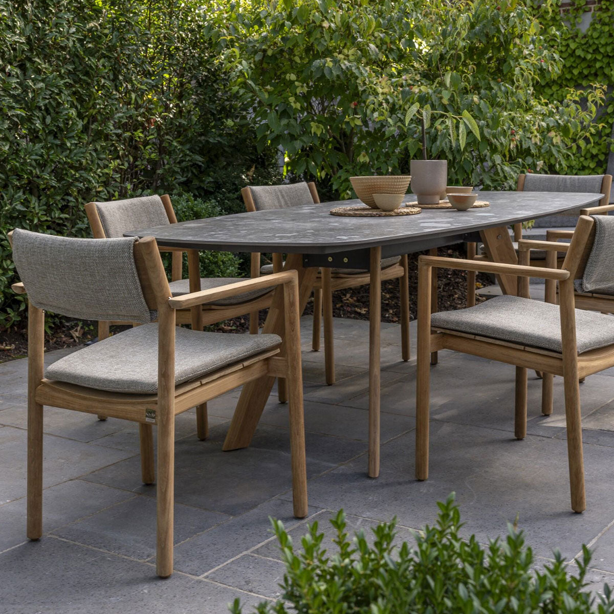 Levi 6 Seat Dining with Large Ceramic Montana Table | 4 Seasons Outdoor