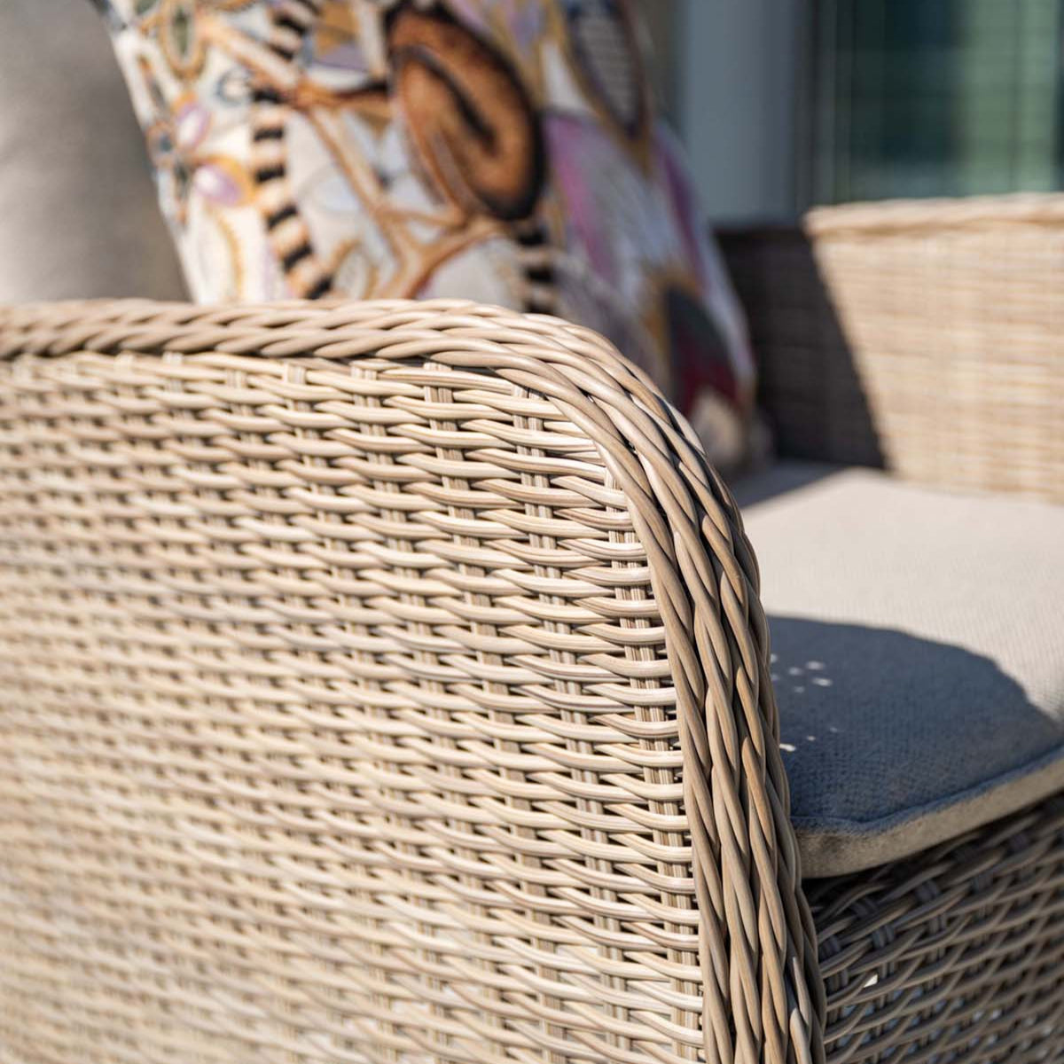 Outdoor Jersey 6 Seat Oval Dining Set | Garden Impressions