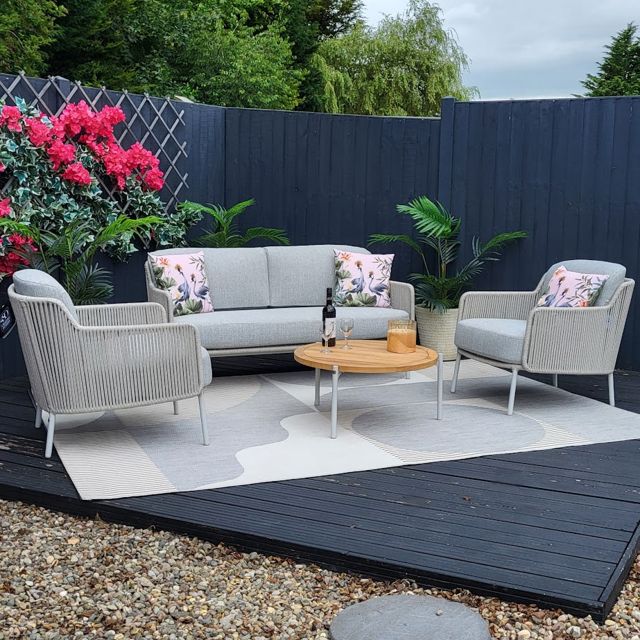 Bernini Outdoor Lounge Set with Yogi Tables by 4 Seasons Outdoor