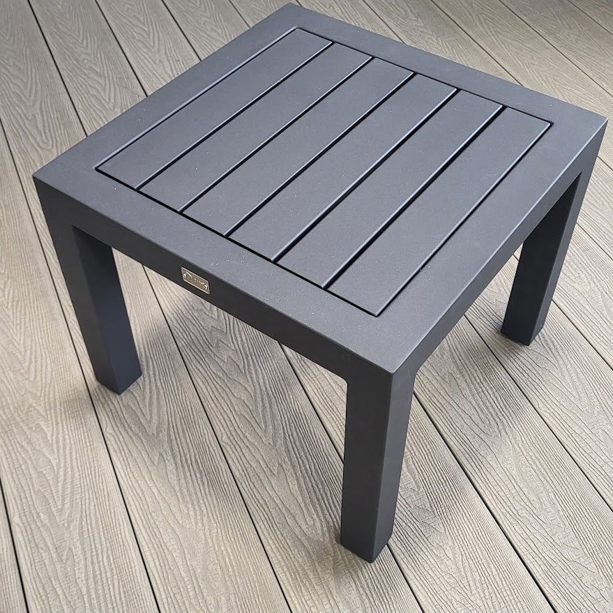 Verde Side Table Black | Daro