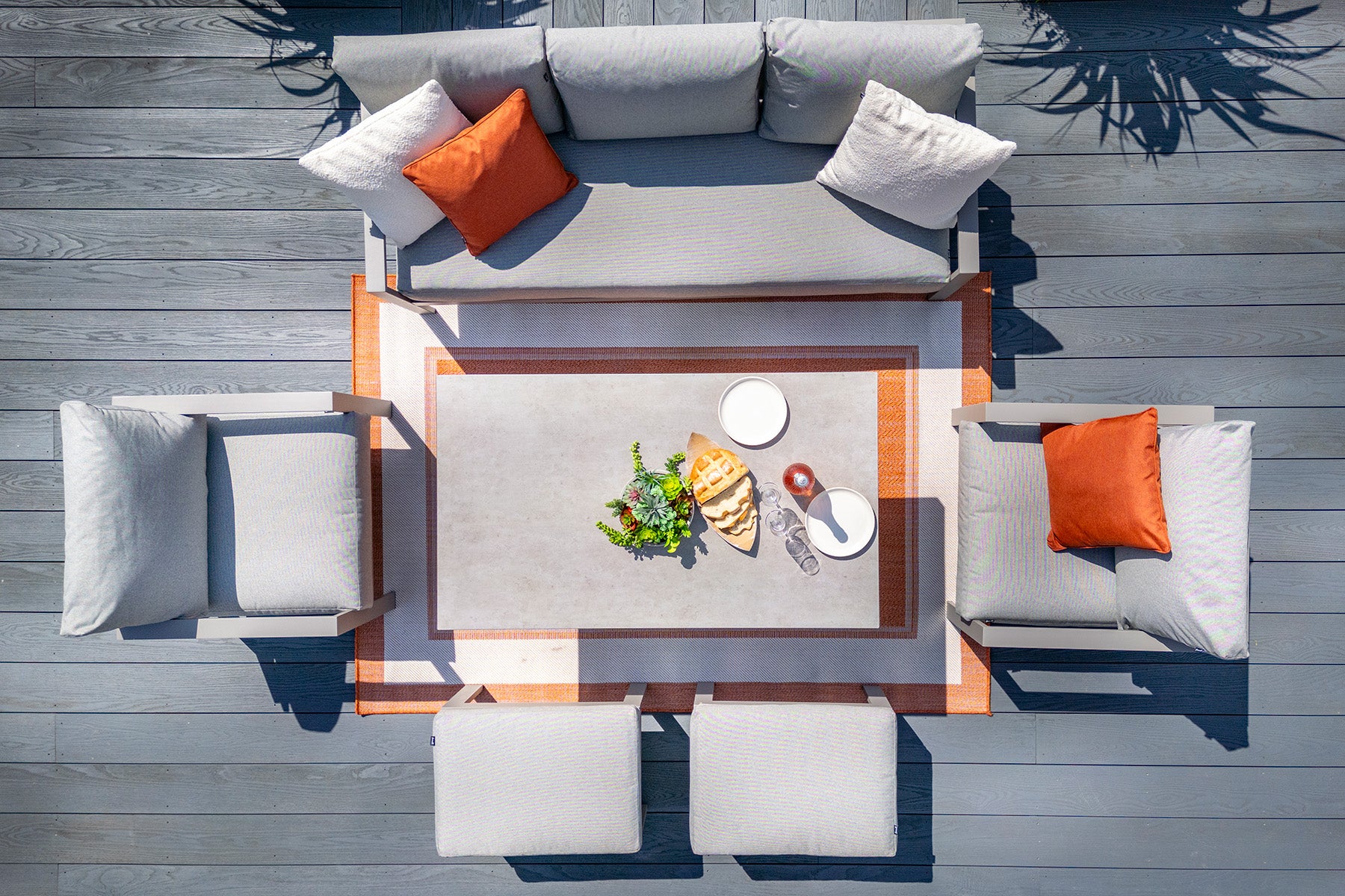 Rio Outdoor Large Lounge Set with Adjustable Table | Hartman