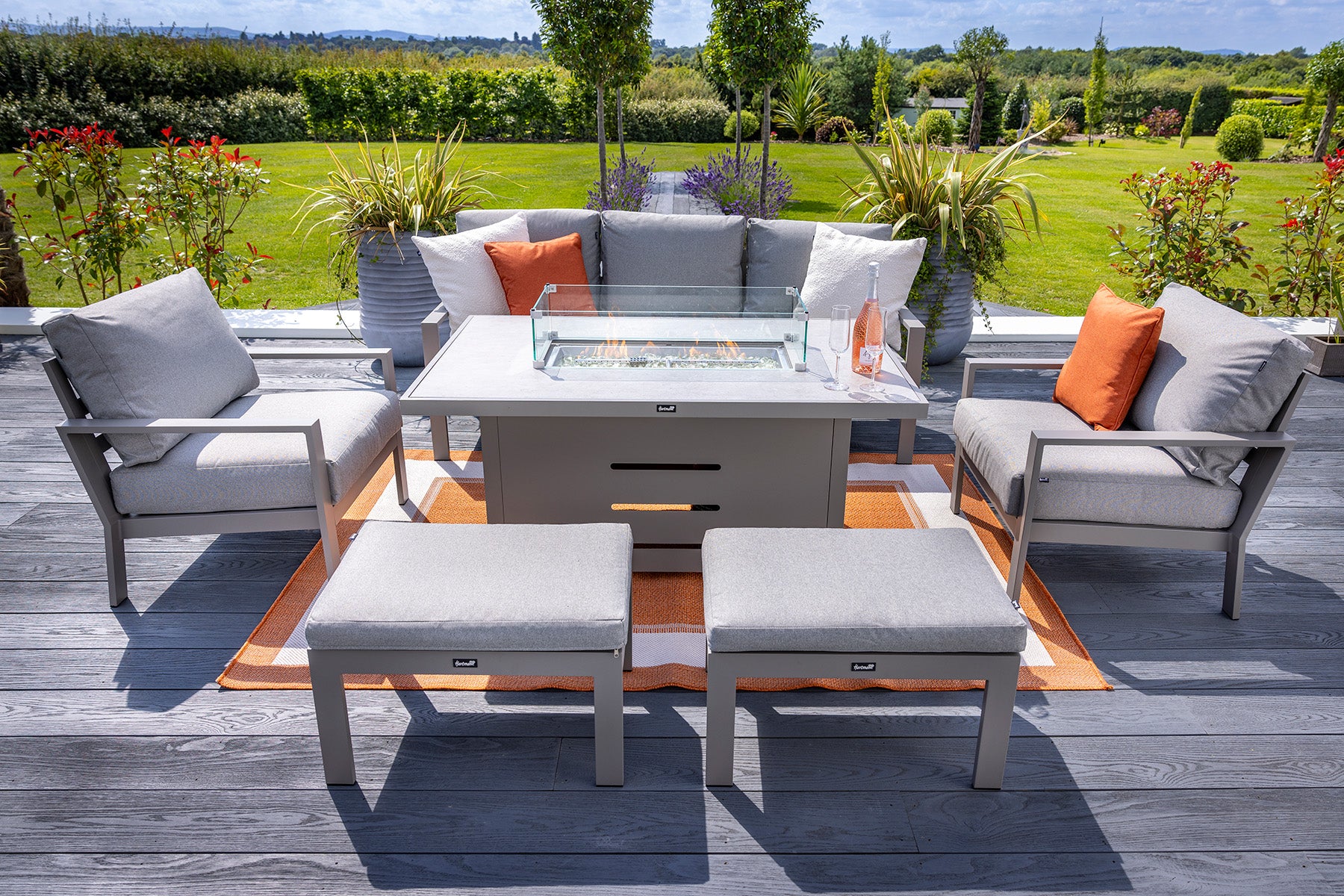 Rio Outdoor Large Lounge Set with Firepit Table | Hartman