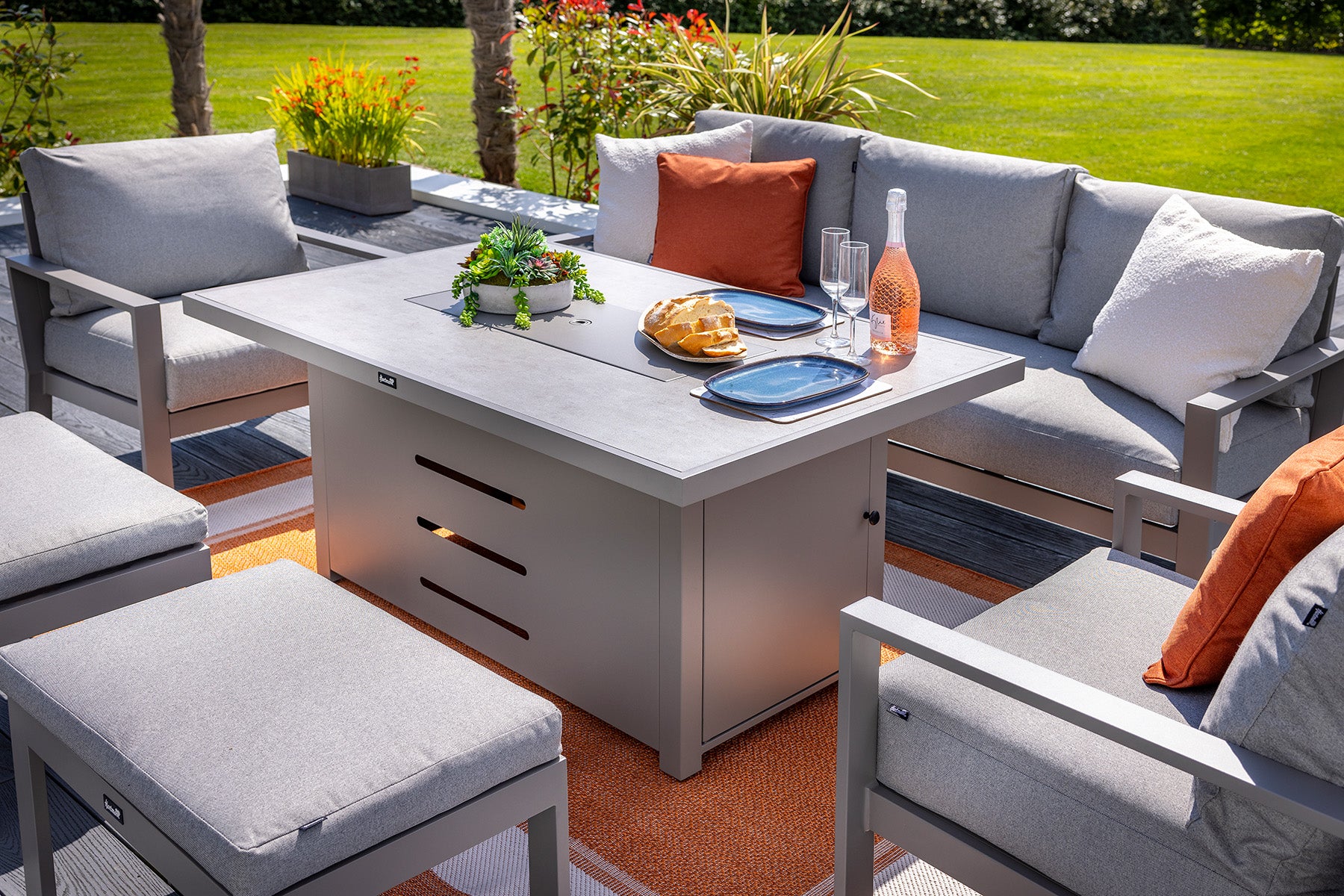 Rio Outdoor Large Lounge Set with Firepit Table | Hartman