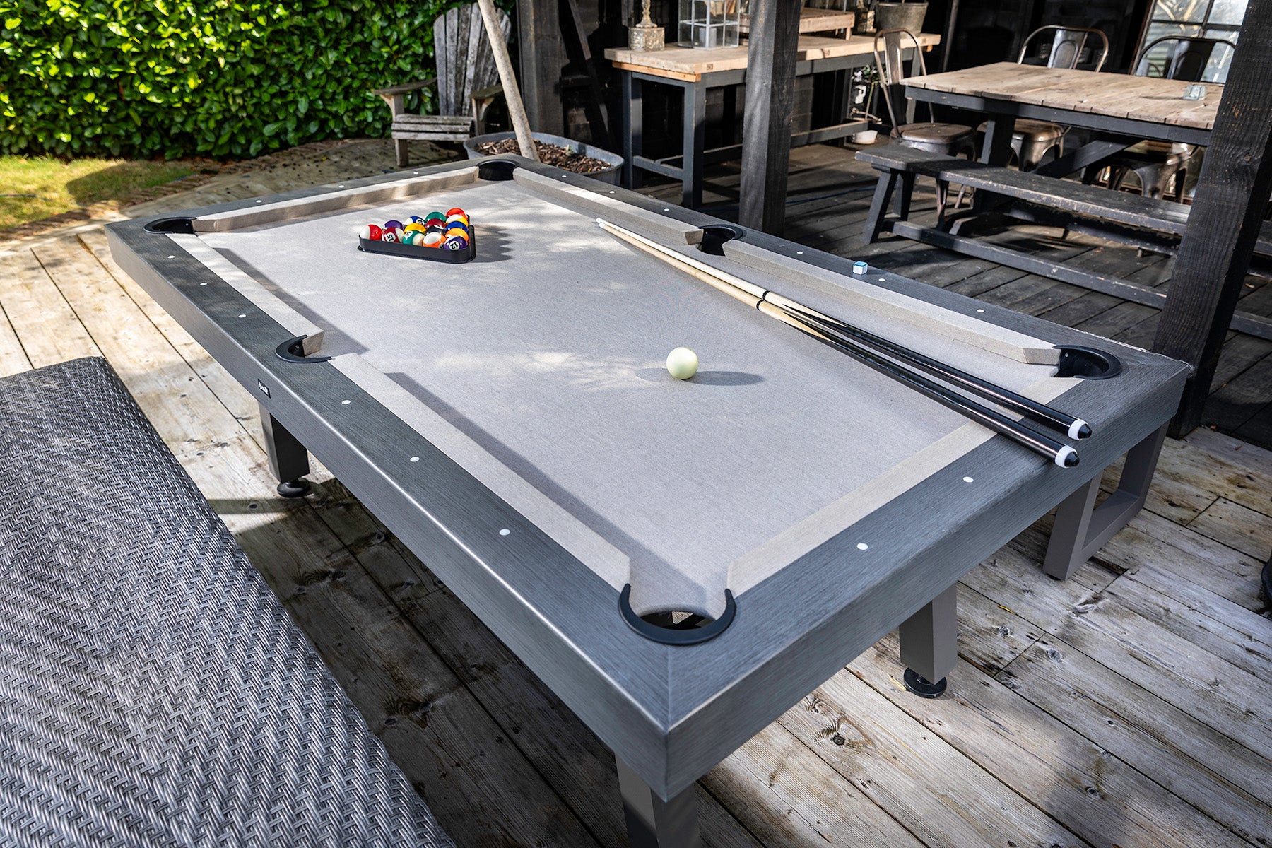 Crucible Outdoor Dining and Gaming Set | Hartman