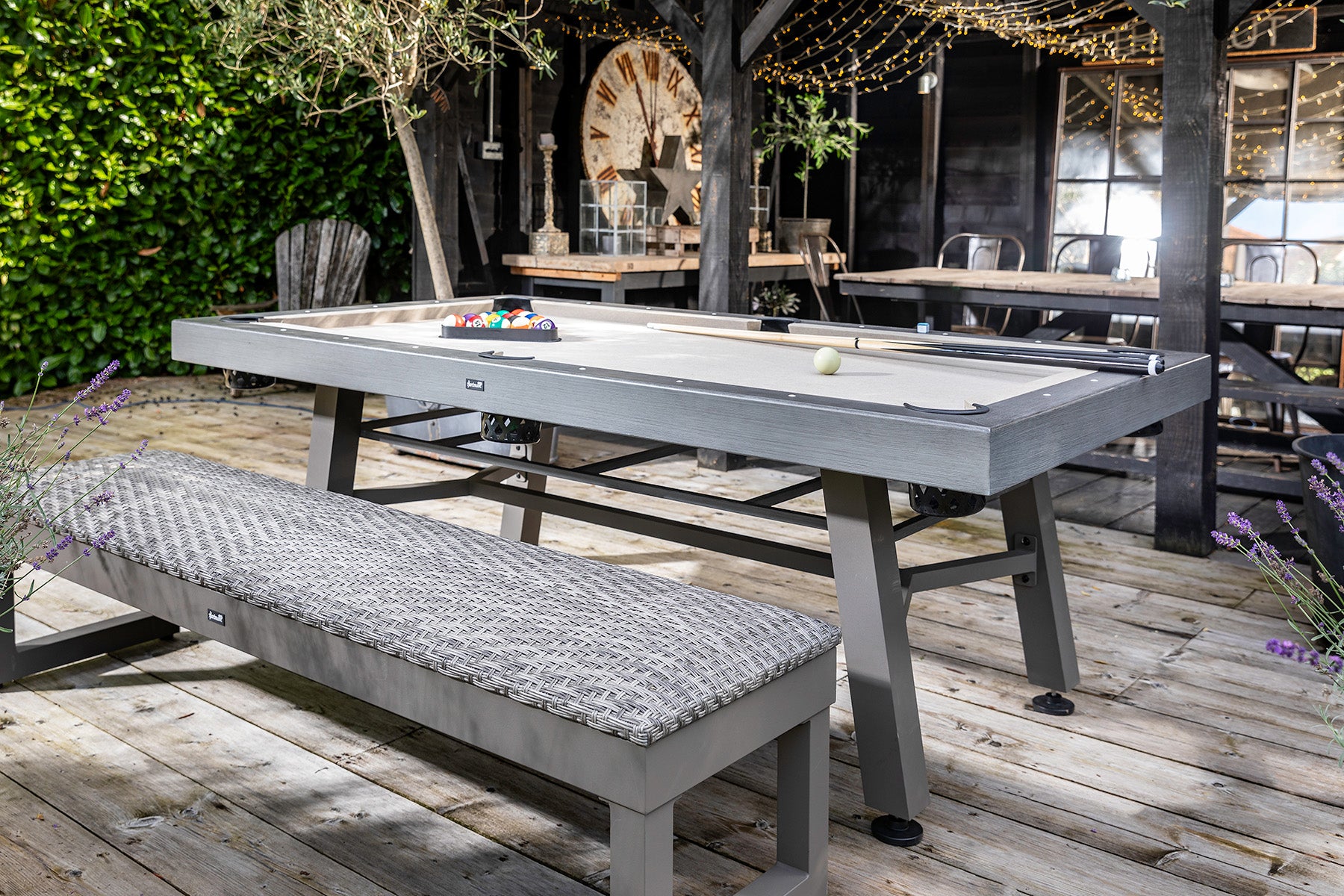 Crucible Outdoor Dining and Gaming Set | Hartman