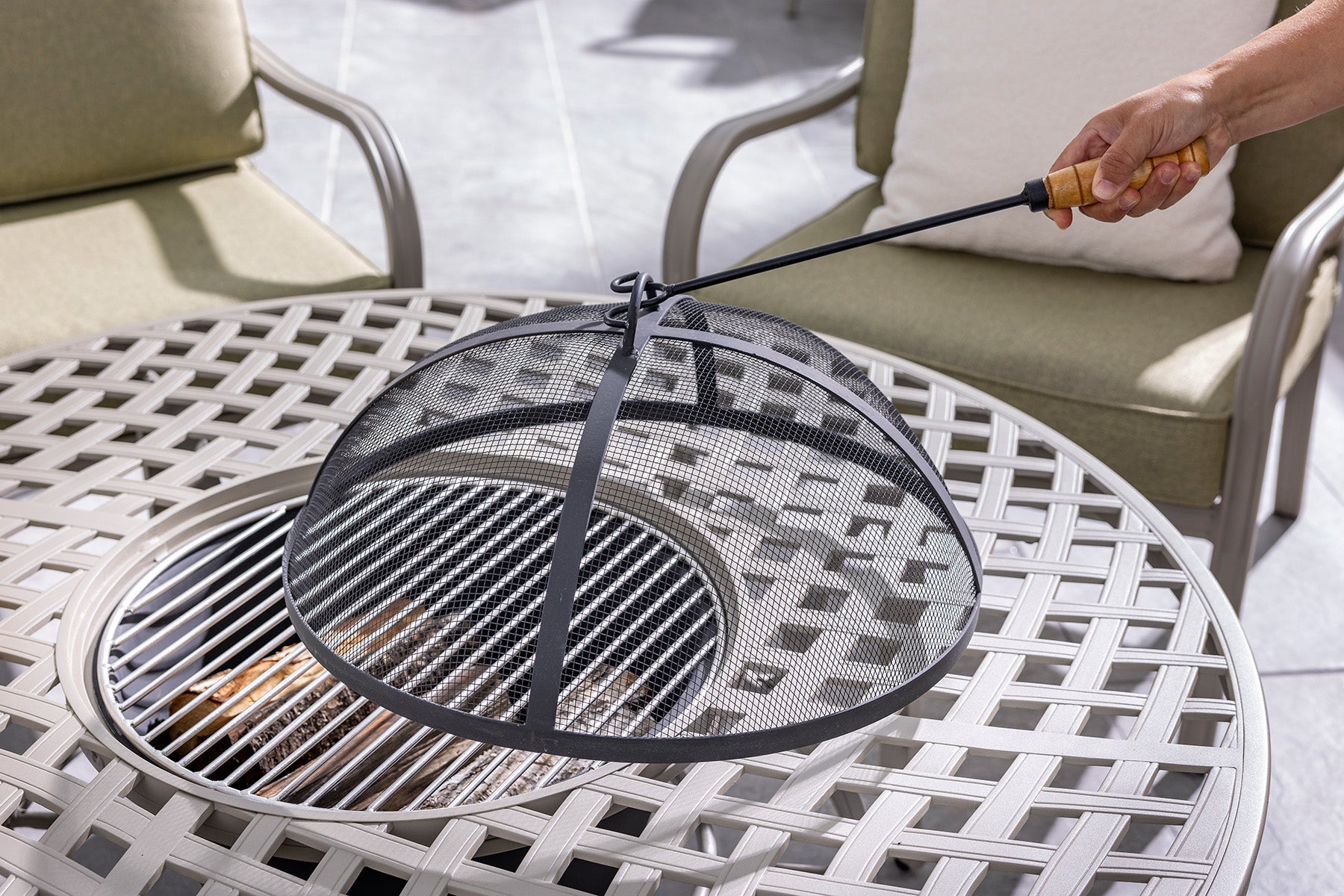 Buxton Outdoor Cast Aluminium 4 Seat Firepit Lounge Set | Hartman