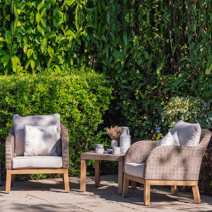 Coniston Bistro Set in Natural | Vila