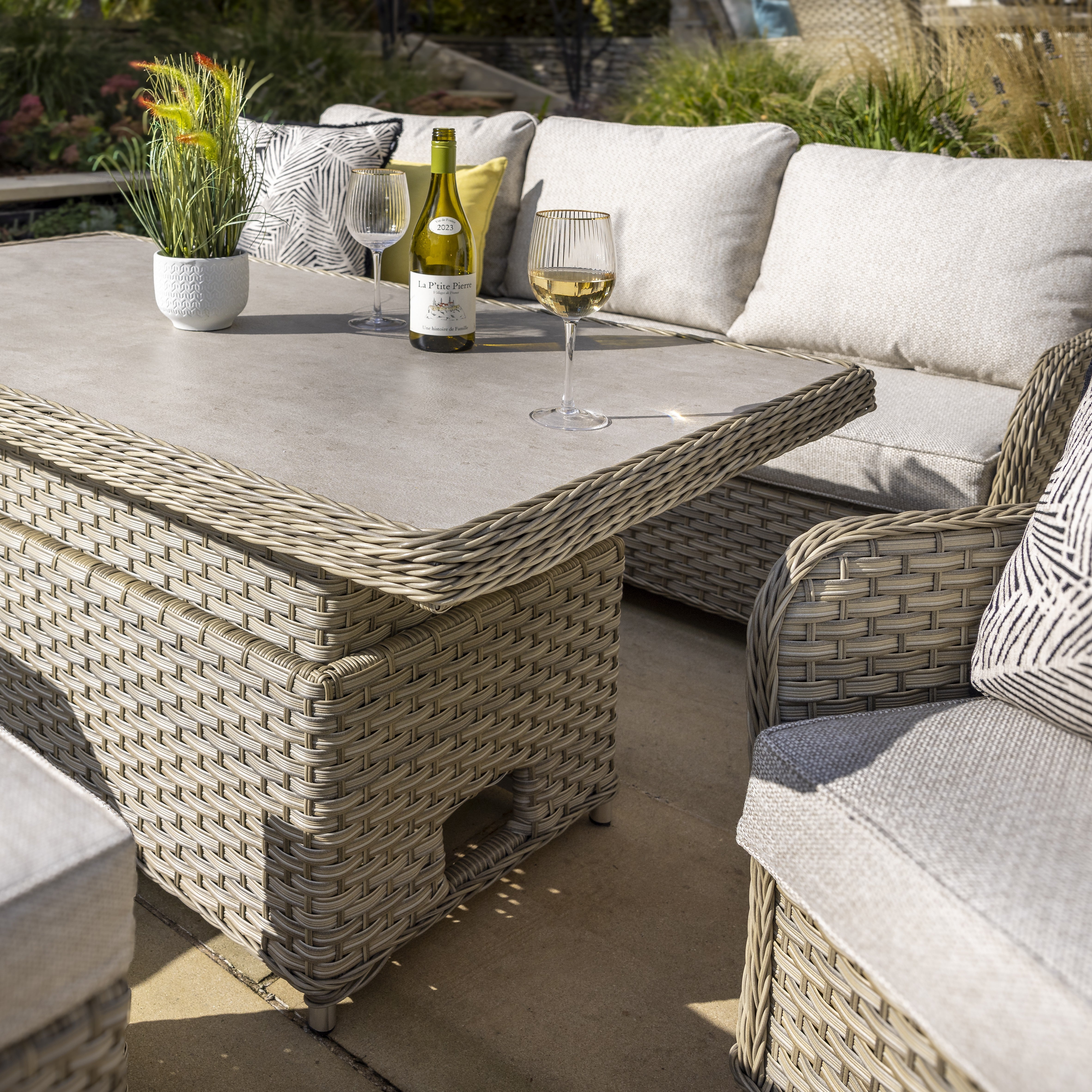 Eton Outdoor 3 Seat Casual Lounge Set With Adjustable Table | Hartman