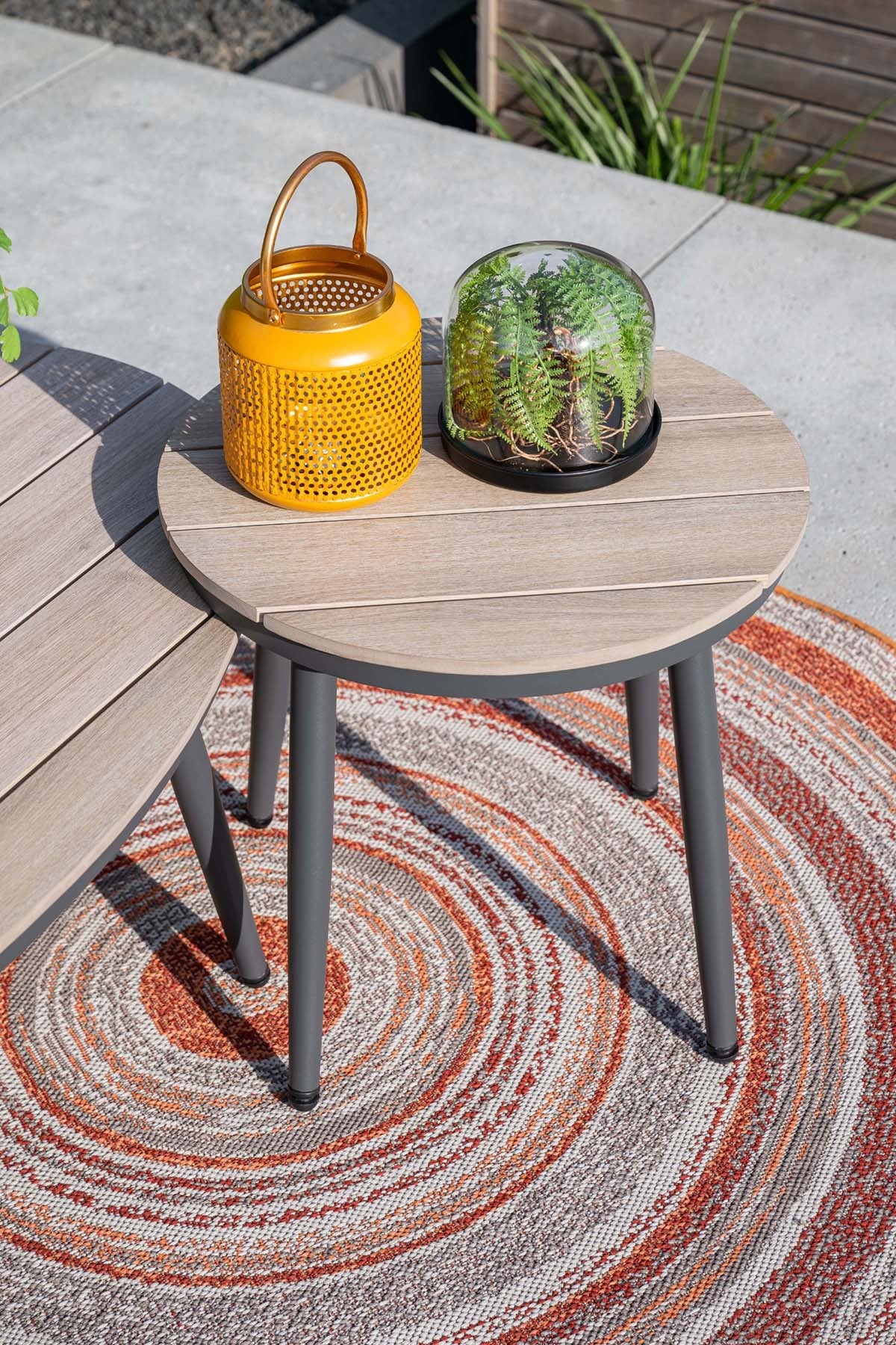 Margriet Outdoor Side Table - Vironwood Top | Garden Impressions