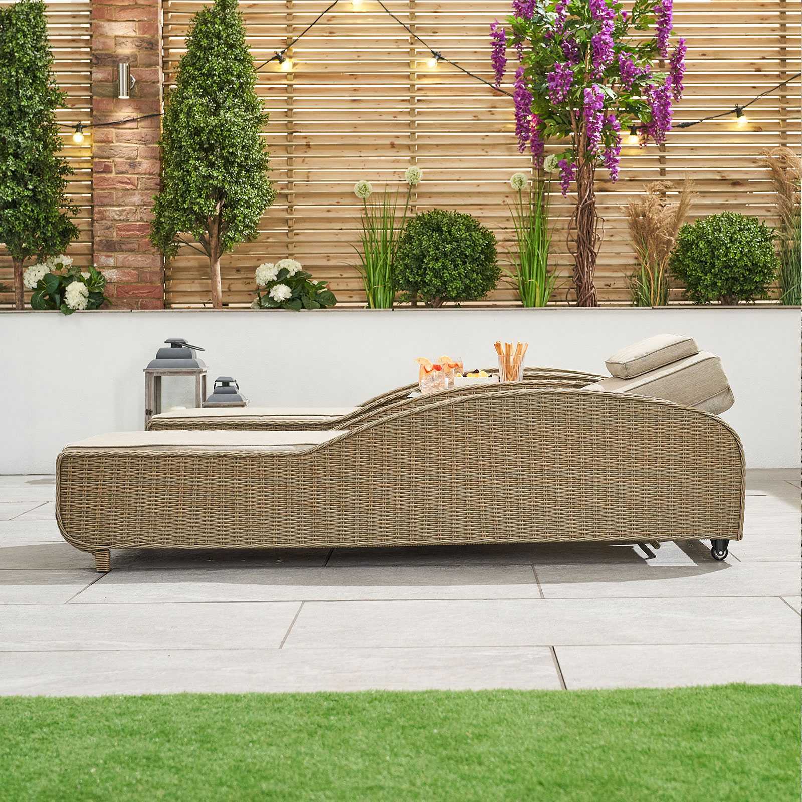 Madison Sun Lounger Set by Nova in Willow