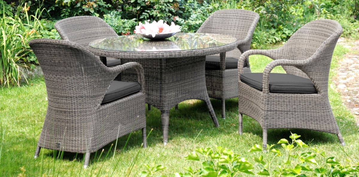 Sussex Outdoor Dining Set (4 & 6 Seat) by 4 Seasons Outdoor