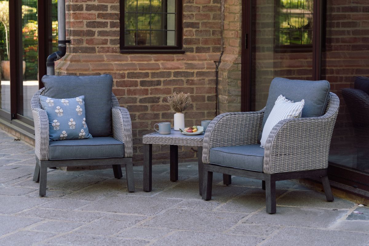 Coniston Bistro Set in Grey | Vila