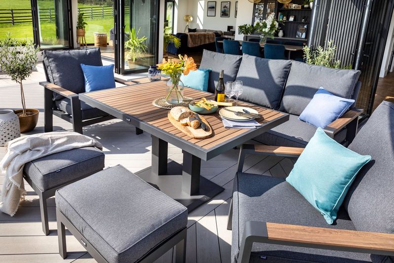 Sonas Outdoor 3 Seat Lounge Set | Hartman