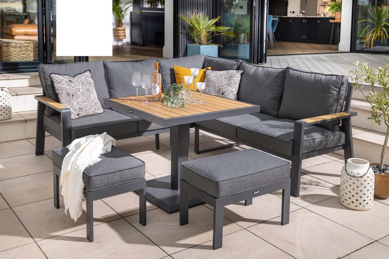 Sonas Outdoor Square Corner Set with Adjustable Table & Stools | Hartman