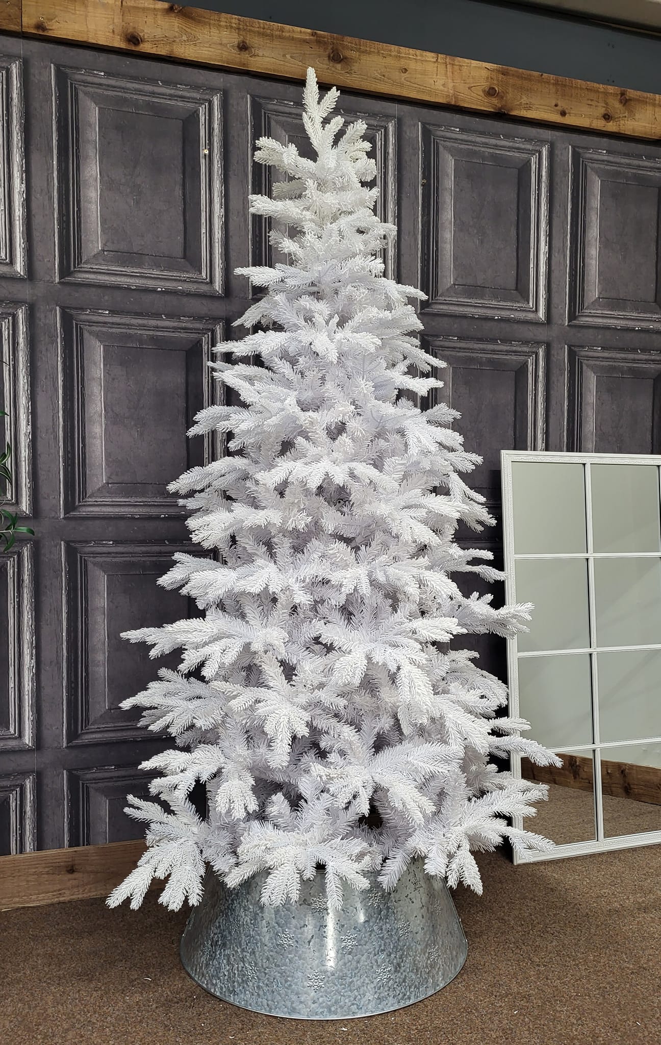 Artificial Christmas Tree | Sunndal Fir Frosted
